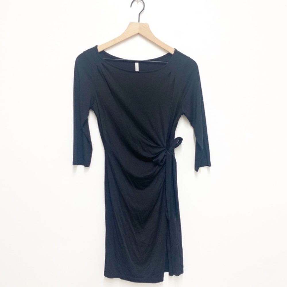Gilli by ModCloth Long Sleeve Side Tie Wrap Dress